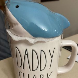 Rae Dunn Daddy Shark mug NWT